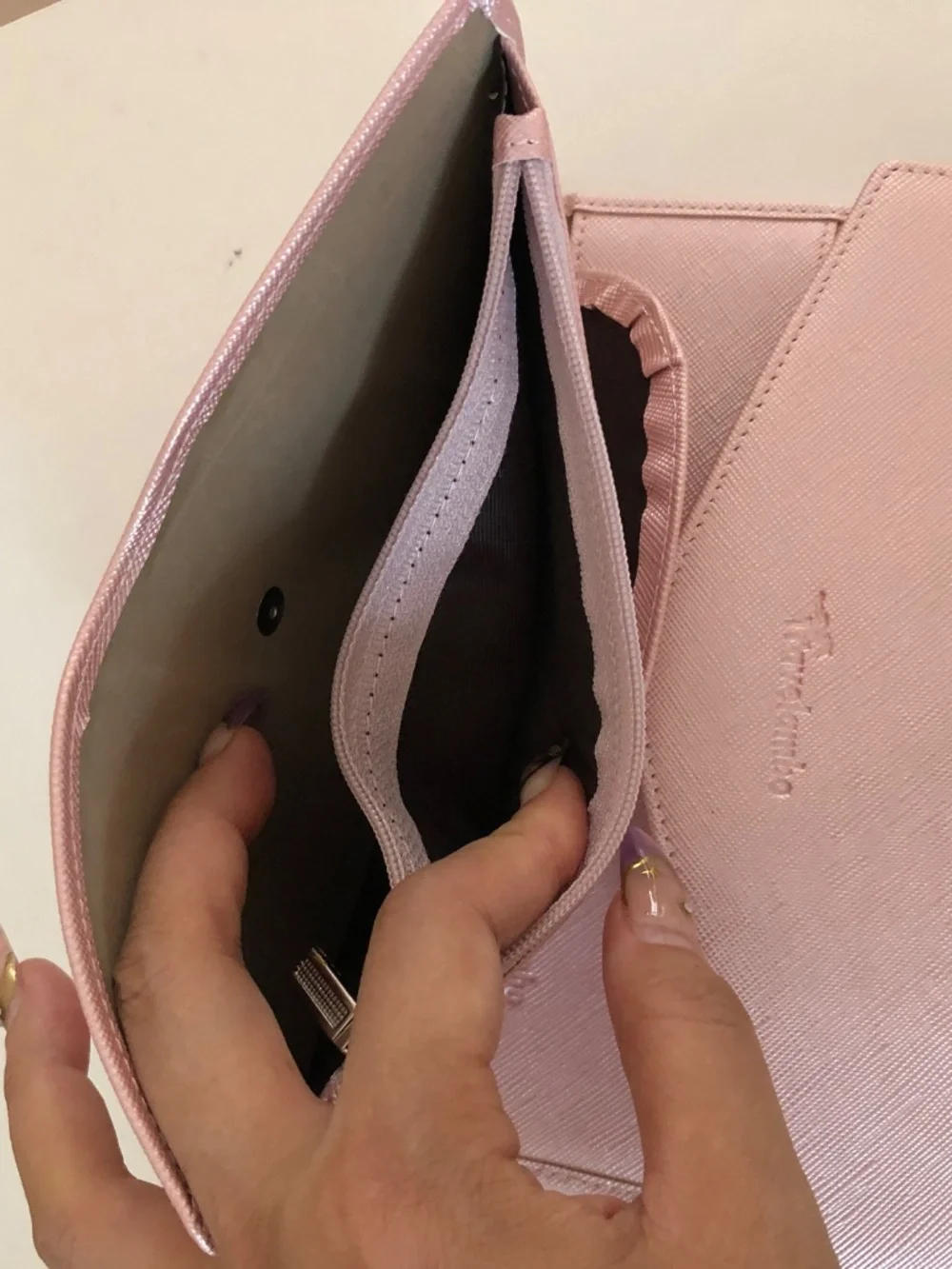 Travelambo Pink Women’s RFID Blocking Wallet